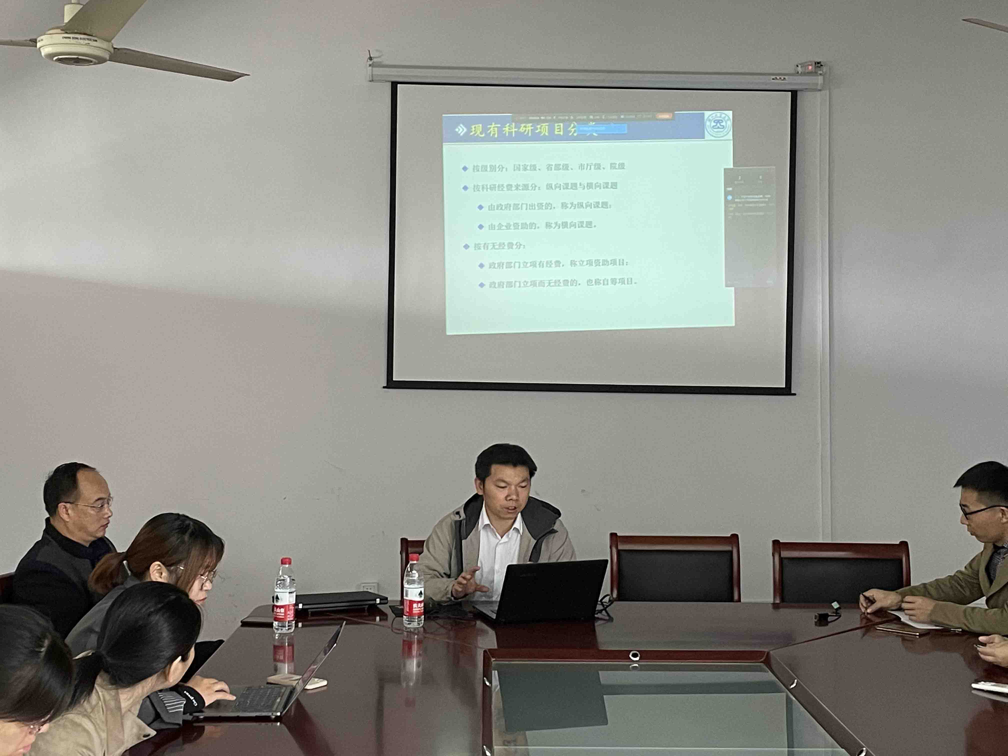 80ff652be5134c5c886efbee0c45c9bd.jpg 80ff652be5134c5c886efbee0c45c9bd.jpg