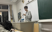 青年抗疫我们一起行动