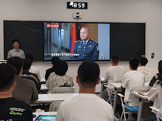 “信”火相传 | 信息学院开展安全教育主题班会